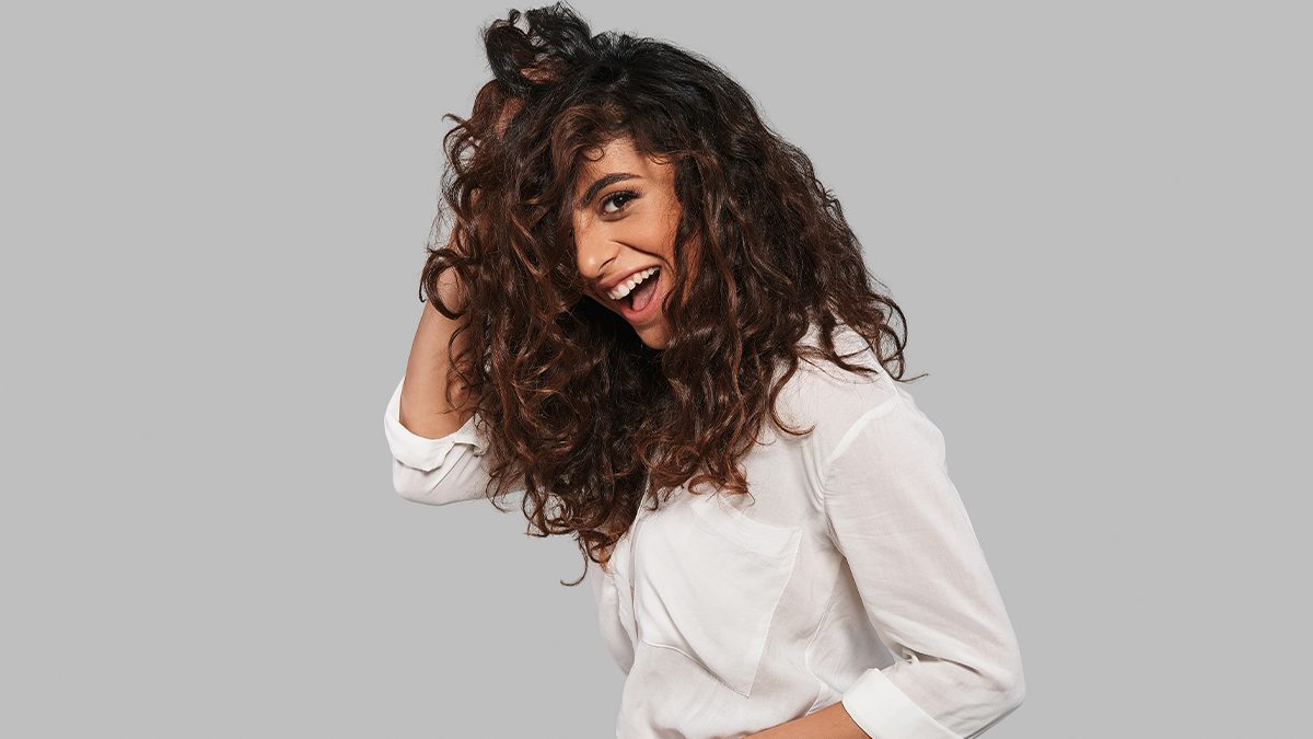 Primer para o cabelo: o passo que deves incluir na tua rotina 1 Primer para o cabelo: o passo que deves incluir na tua rotina