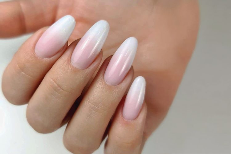 Perfeita para unhas longas e curtas: as unhas baby boomer está em alta 1 Perfeita para unhas longas e curtas: as unhas baby boomer está em alta