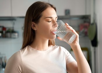 SIGNOS BEBIENDO POCO AGUA