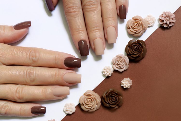 As unhas latte estão em alta! Aqui tens 5 ideias para te inspirares 1 As unhas latte estão em alta! Aqui tens 5 ideias para te inspirares