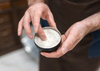 USAR CERA PELO PEINADOS