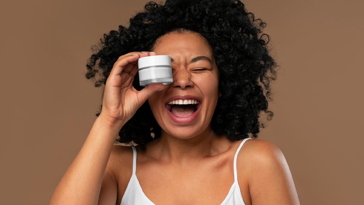 Os 14 melhores cremes para pálpebras caídas 1 Os 14 melhores cremes para pálpebras caídas