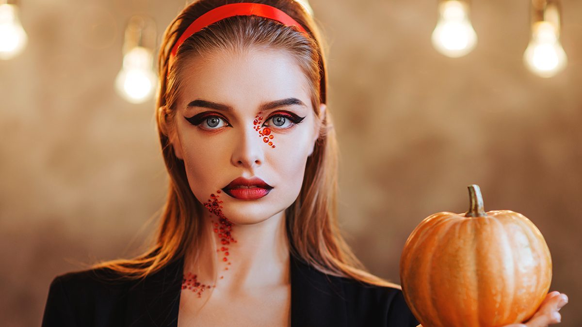 Começa a usar látex no Halloween: dicas fáceis para quem nunca usou