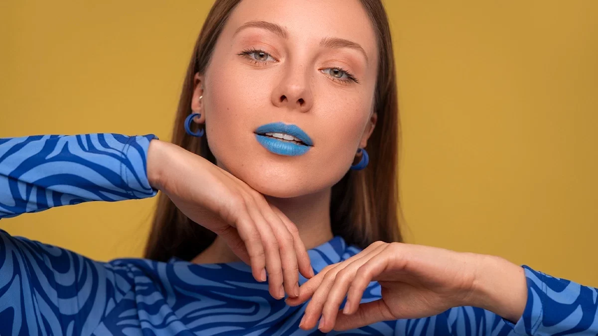 Maquilhagem azul e cosméticos para iluminares o teu Blue Monday 1 Maquilhagem azul e cosméticos para iluminares o teu Blue Monday