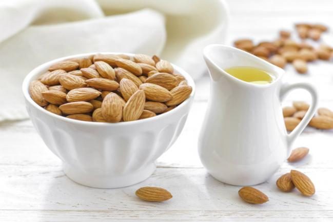 Aceite de almendras dulces: Beneficios y usos