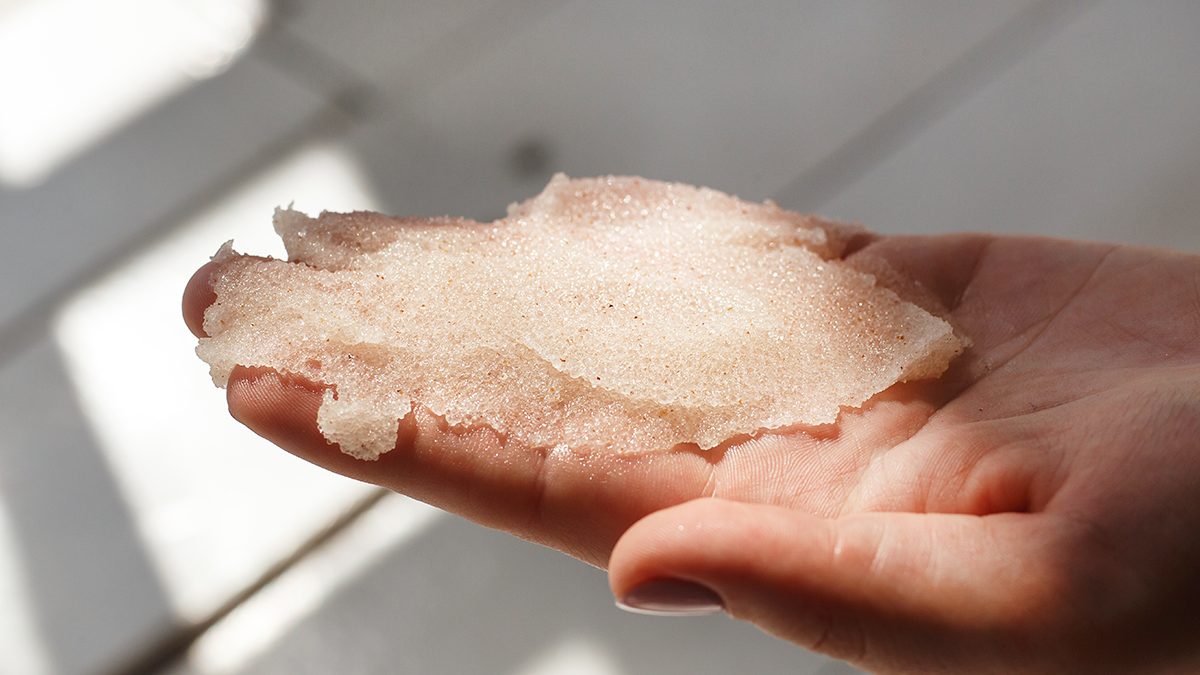 Cómo exfoliar la piel según el tipo