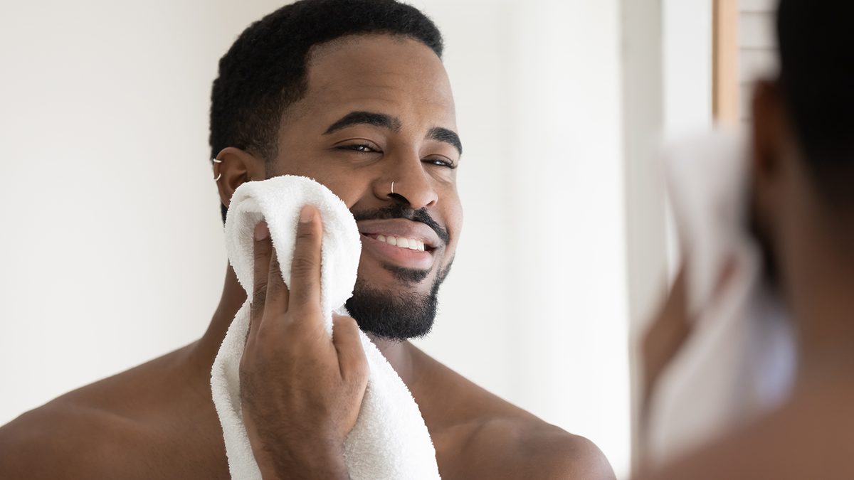 Así deben de cuidar los hombres su barba en verano: consejos y los mejores productos según expertos