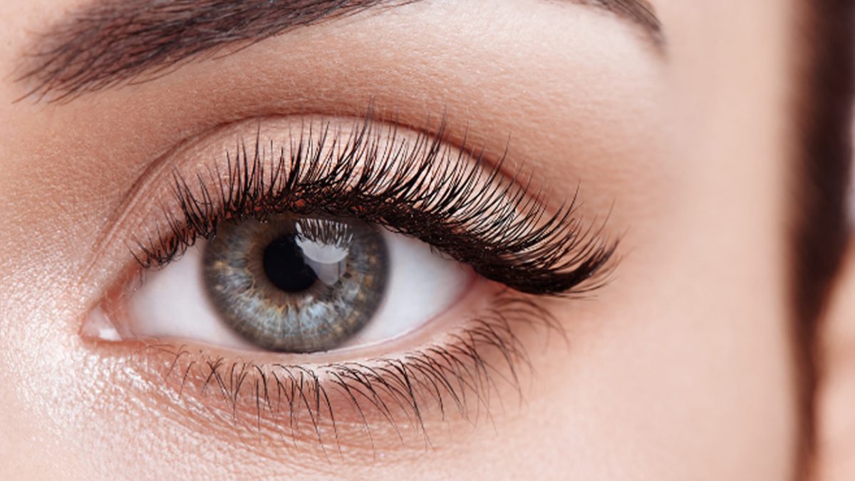Foxy eyes: paso a paso para el maquillaje de ojos efecto lifting