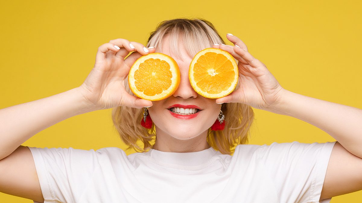12 contornos de ojos con vitamina C que combaten arrugas, iluminan y dan elasticidad