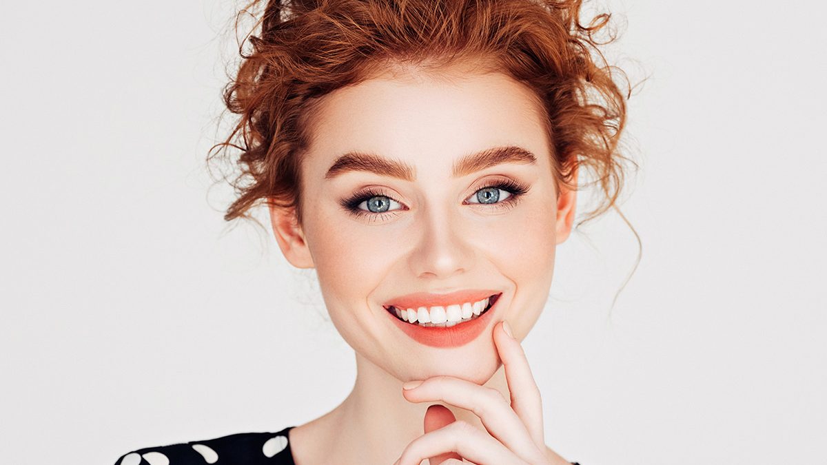 Piel perfecta con los 11 mejores «primer» para piel grasa de 2026: los favoritos de los dermatólogos