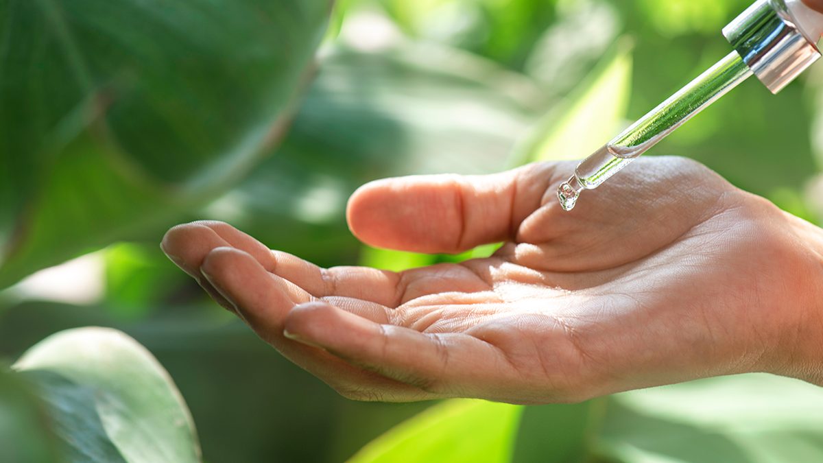 Cosméticos naturales: qué son, para qué sirven, beneficios y los mejores tratamientos