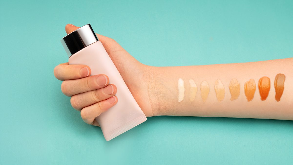 Las 14 mejores bases de maquillaje para piel grasa