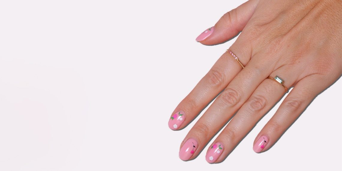 Personaliza tus uñas con Le Mini Macaron