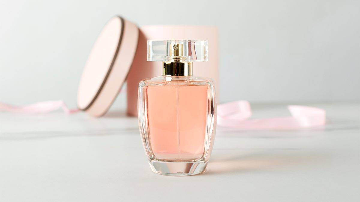 Irresistibles y duraderos: 7 perfumes dulces que huelen a algodón de azúcar en 2026