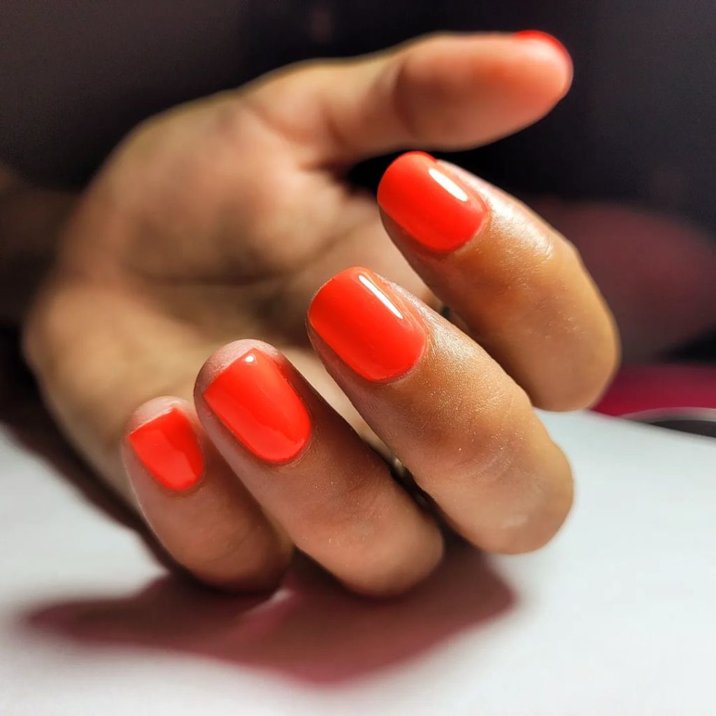 Estas son las mejores ideas de uñas de color coral.