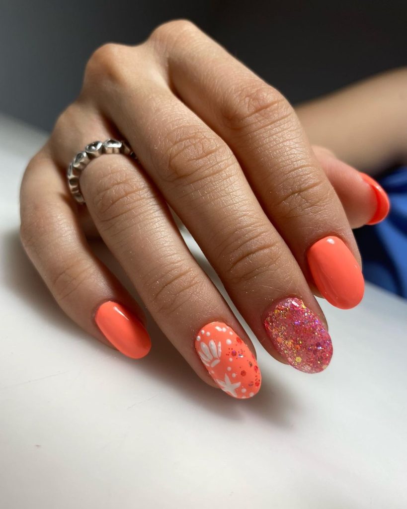Estas son las mejores ideas de uñas de color coral.