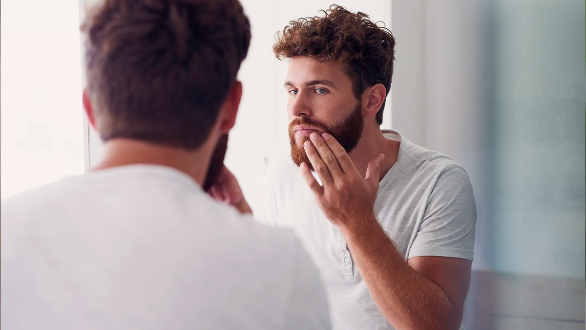 Caspa en la barba: por qué aparece y cómo eliminarla