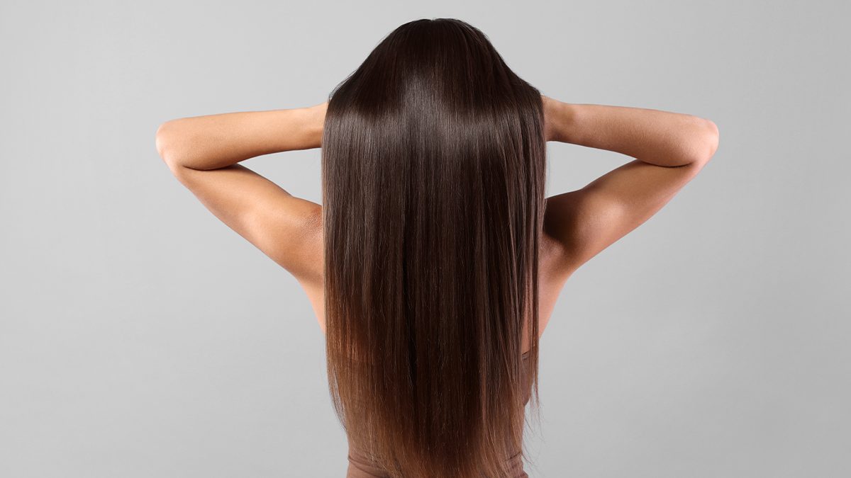 Champú pelo liso: los 12 mejores de 2026 para una melena como recién salida de la peluquería