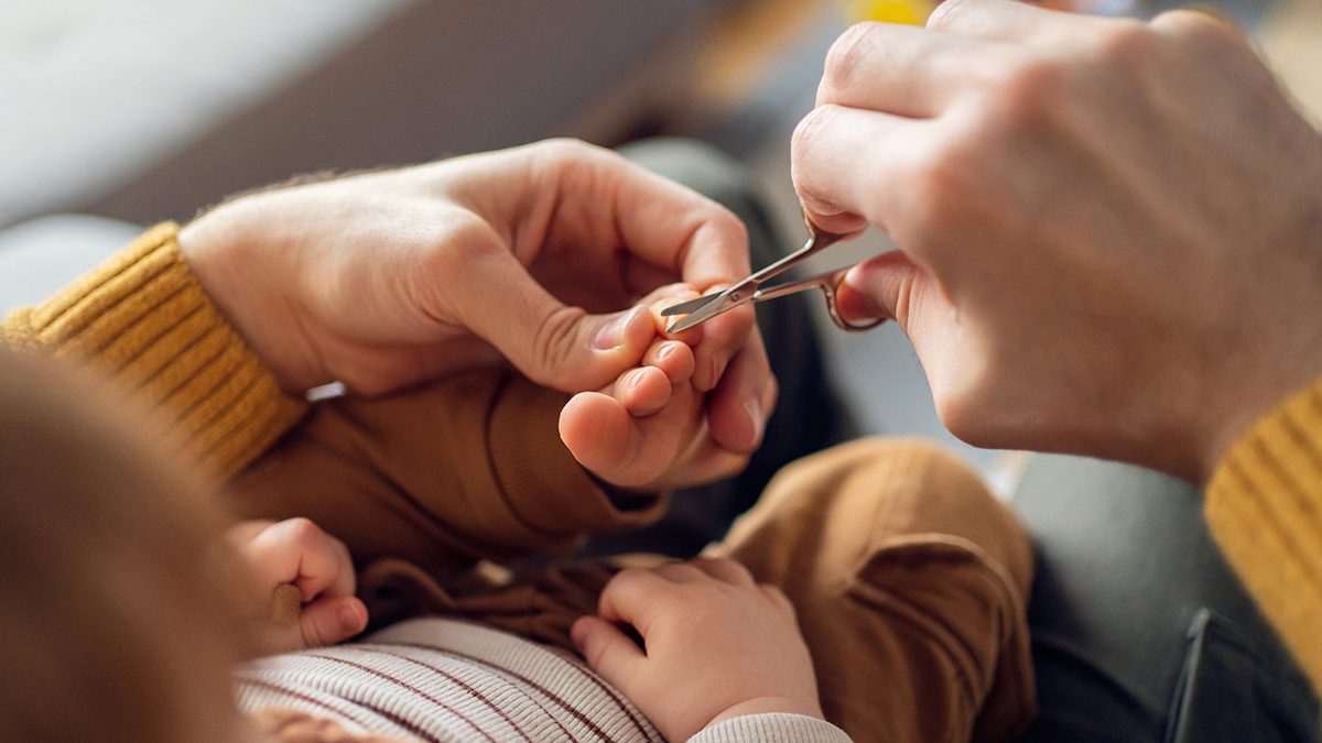 Todo lo que necesitas saber para cortar las uñas a tu bebé