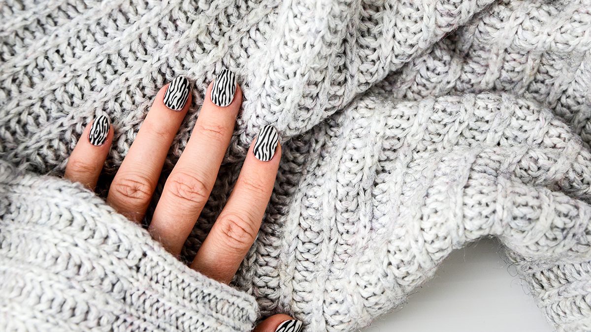 Ideas de manicura de cebra: las más atrevidas