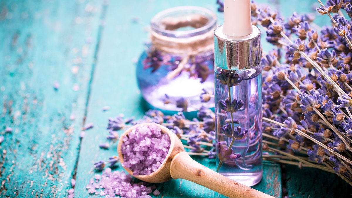 Aceite esencial de lavanda: para qué sirve, beneficios y propiedades