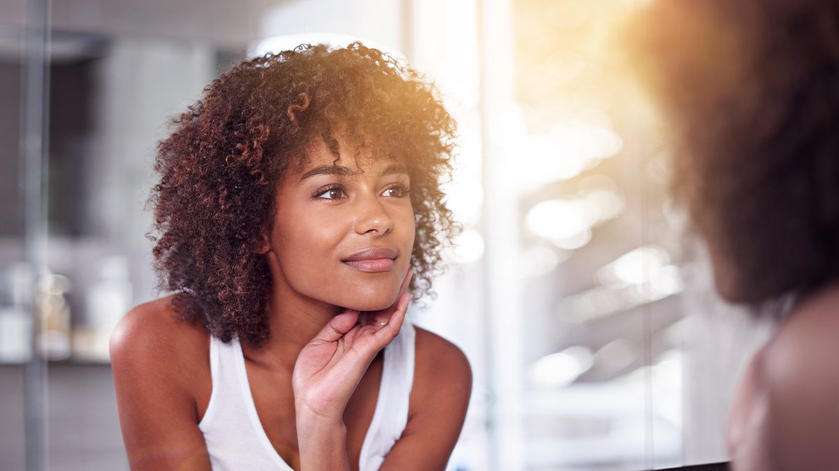 Adiós al frizz con los mejores cortes de pelo para evitar el encrespamiento