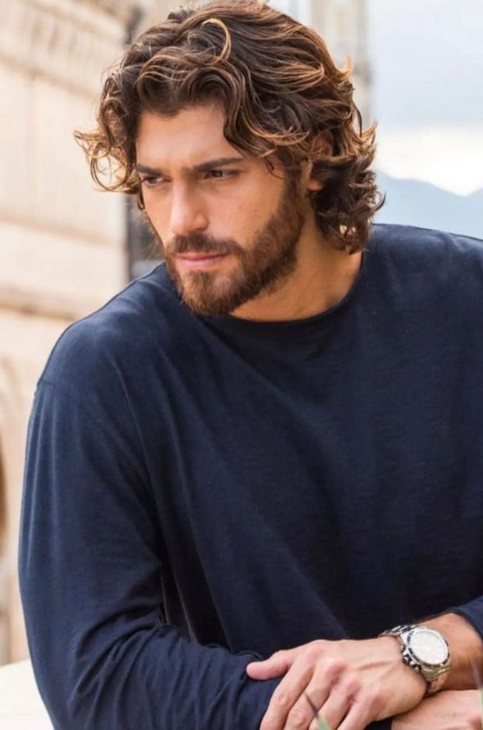 Estos son los mejores cortes para hombres con pelo largo