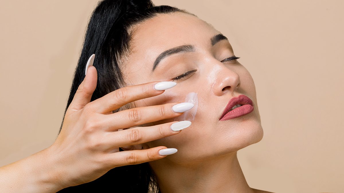 Las 6 mejores cremas para piel con rosácea que recomiendan los dermatólogos