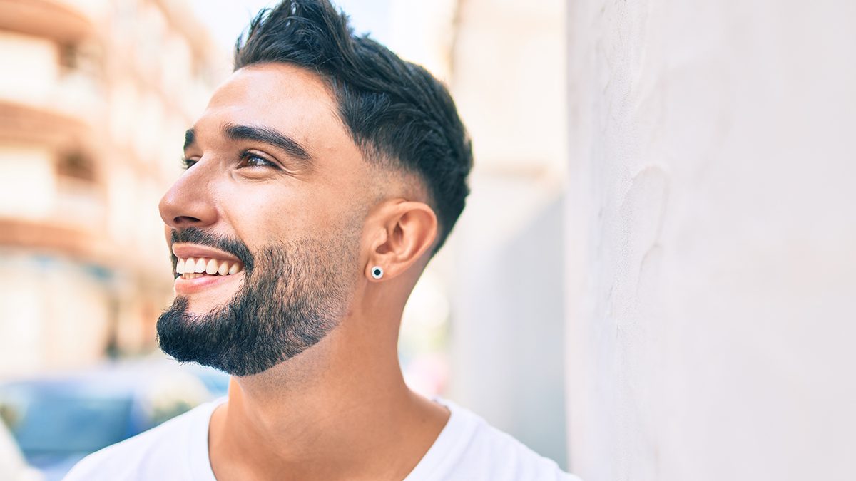 Por qué se lleva tanto la barba degradada y cómo puedes hacértela en casa