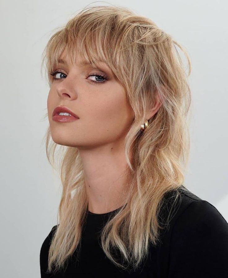 Toma nota de los cortes de pelo tipo mullet para mujeres que arrasan