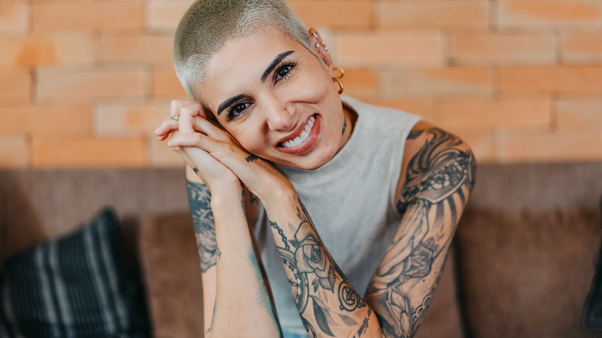 Di adiós al pelo largo: looks de pelo rapado para mujeres muy elegantes y favorecedores