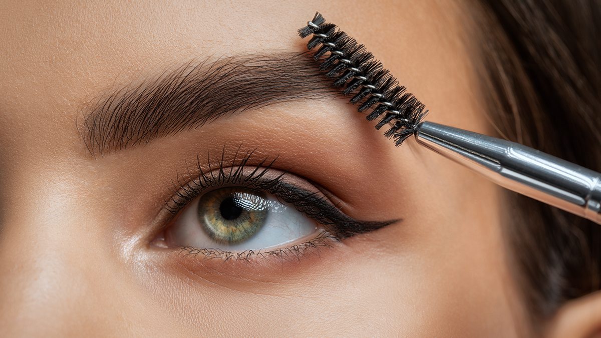 Teñirse las cejas: cómo hacerlo correctamente en casa con consejos de expertos