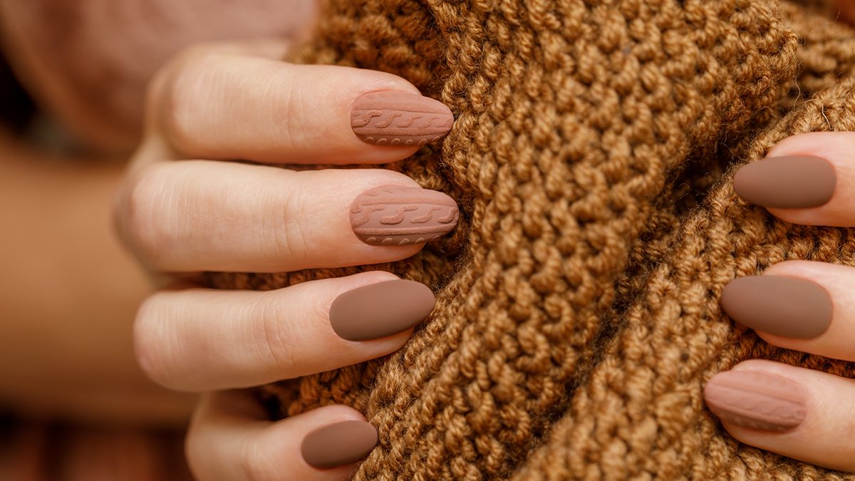 Ideas de uñas mate: ideas sencilla para una manicura elegante