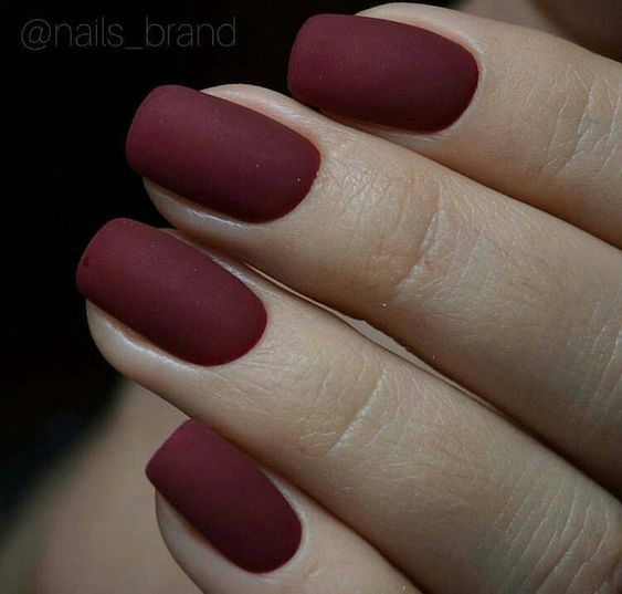 Estas ideas sencillas de uñas mate son las favoritas