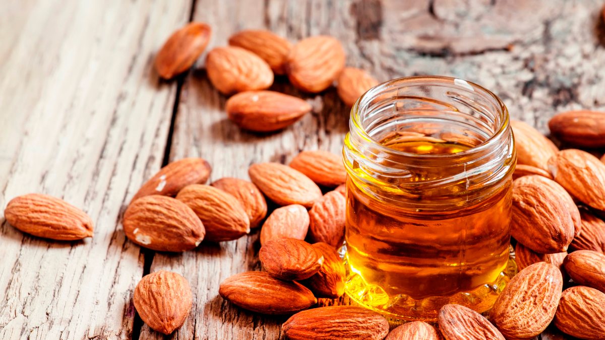 Beneficios del aceite de almendra para la piel con Fluff