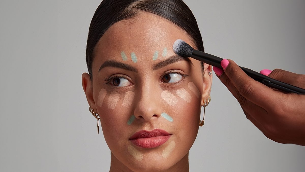 Corrector verde: para qué sirve y cómo aplicarlo