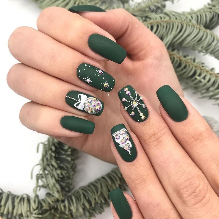 Las mejores ideas de uñas de Navidad
