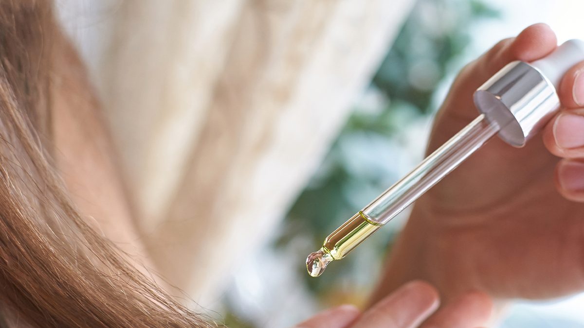 Los mejores aceites para que tu cabello fino esté siempre saludable y con volumen