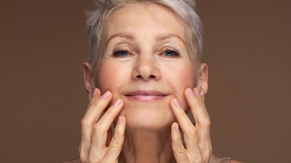 Los mejores productos cosméticos para cuidar tu piel de más de 50