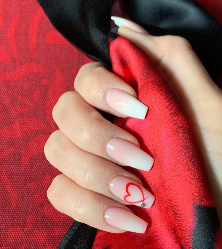 Ojo a las uñas de San Valentín que triunfan