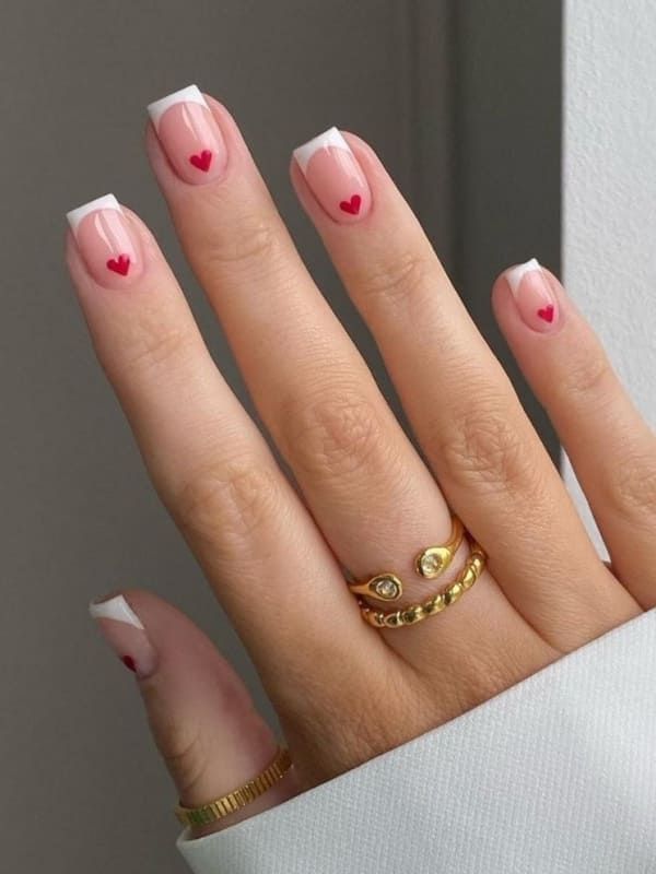 Ojo a las uñas de San Valentín que triunfan