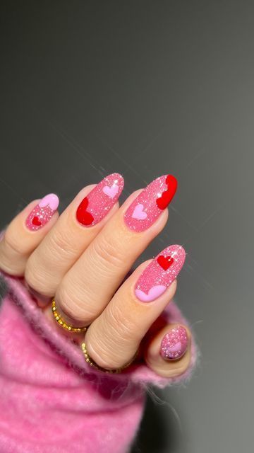 Ojo a las uñas de San Valentín que triunfan