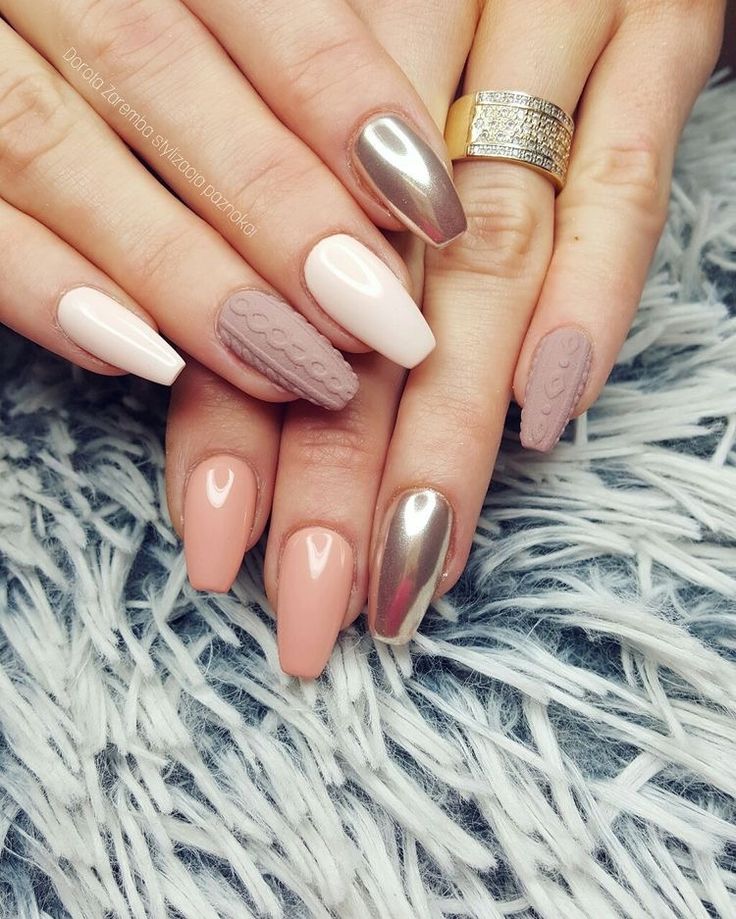 Te contamos el paso a paso para una manicura perfecta con efecto jersey