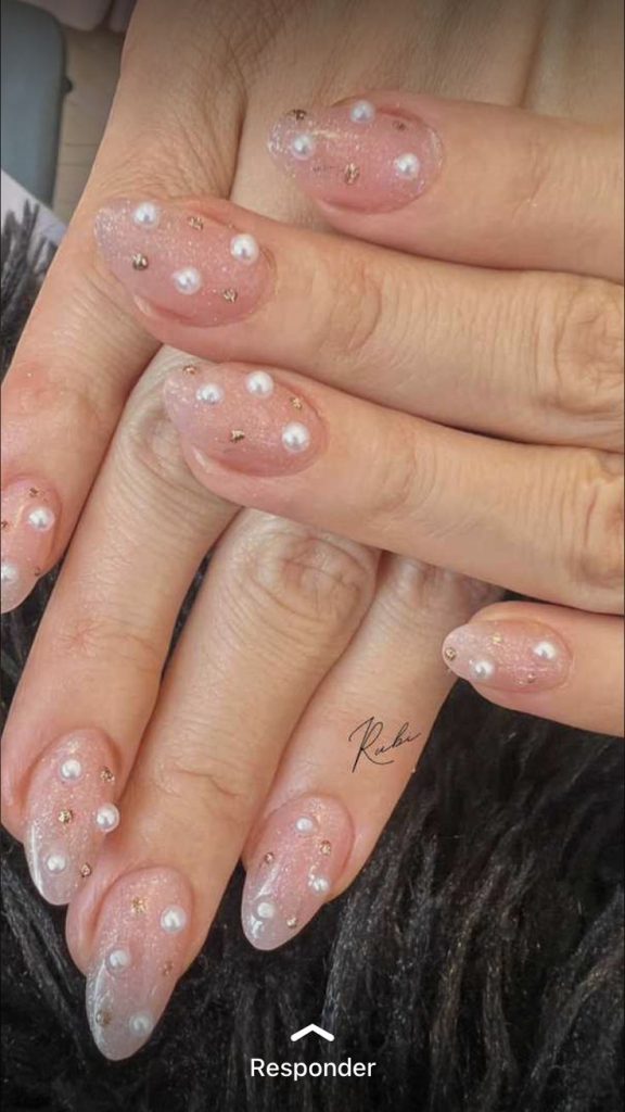 Toma nota de las mejores ideas de uñas de sirena