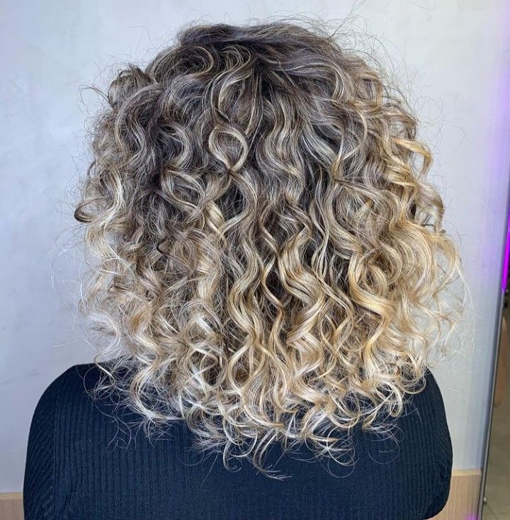 Las mechas californianas en pelo corto son todo un acierto.