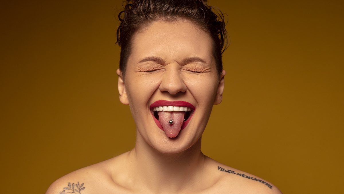 Los tipos de piercing en la lengua más comunes (y cómo se hacen)