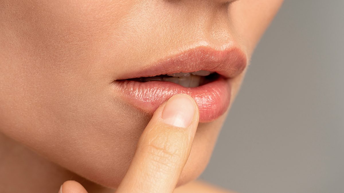 Todos los remedios caseros que necesitas para hidratar unos labios secos según expertos