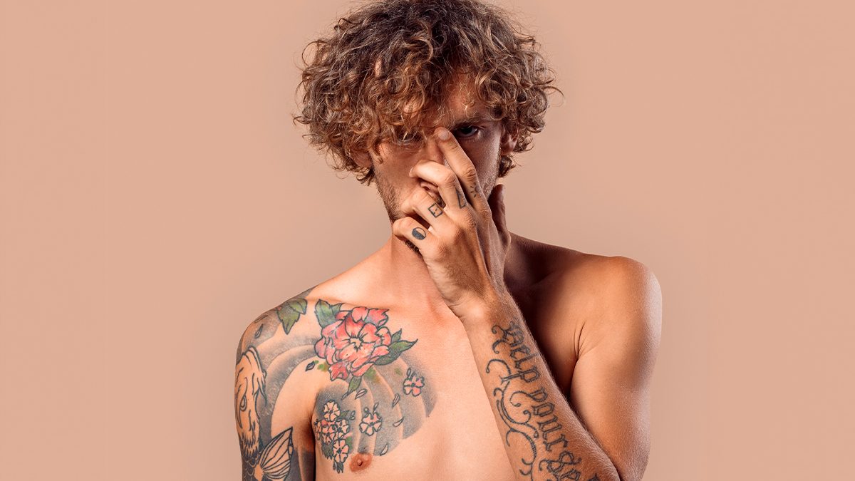 Esto es lo que pasa si sobrehidratas un tatuaje: consecuencias y tratamiento