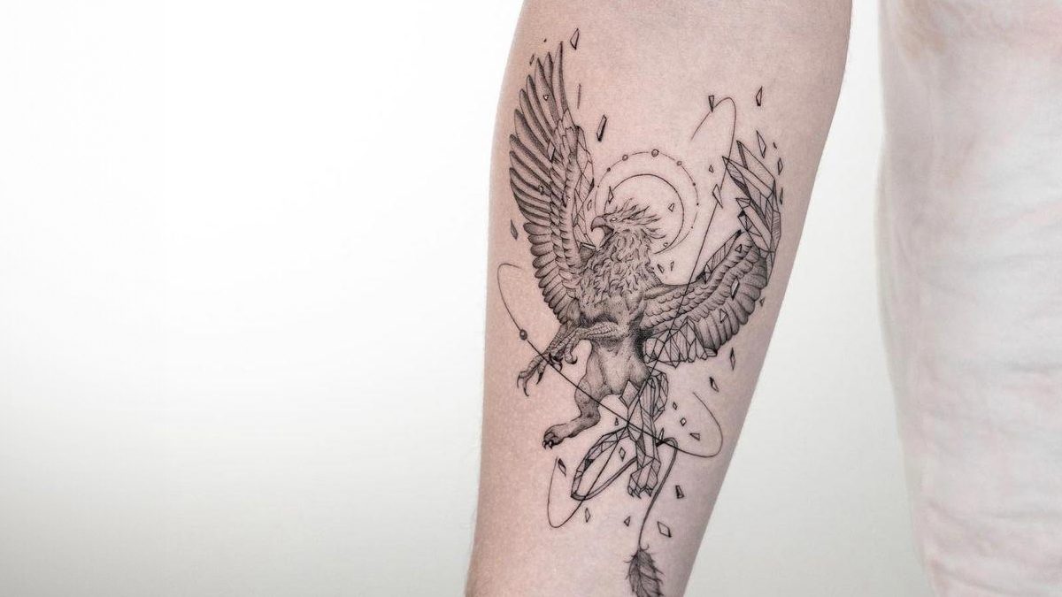 Cuáles son los significados e ideas de tatuajes con el ave fénix