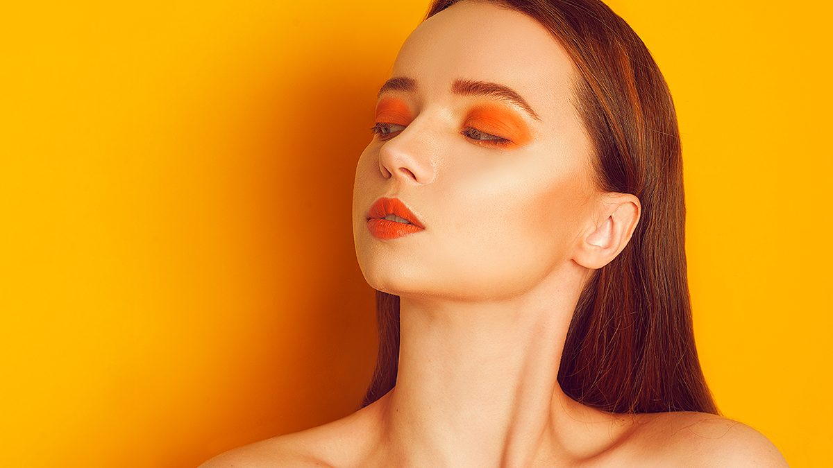 Los mejores trucos para respingar la nariz de forma natural (con maquillaje incluído)